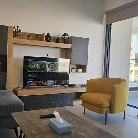 Diamond Apartment