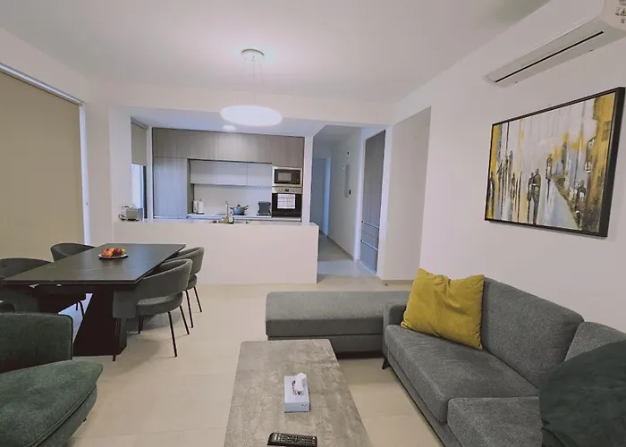 Diamond * לרנקה